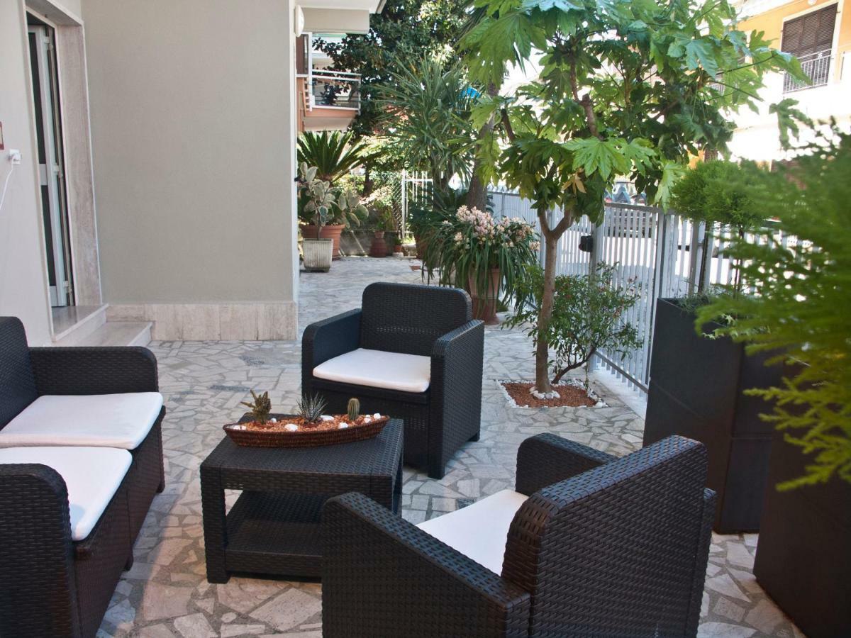 אלבה אדריאטיקה Alba D'Abruzzo Bed And Breakfast מראה חיצוני תמונה