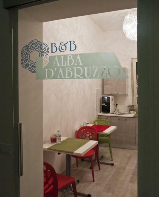 אלבה אדריאטיקה Alba D'Abruzzo Bed And Breakfast מראה חיצוני תמונה